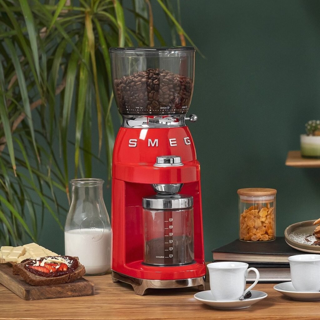 350g Red Smeg Retro Coffee Grinder