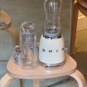 Elegant 50's Style White SMEG Blender